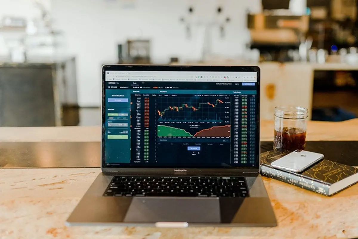 (Foto: Ilustrasi investasi saham. Dok Unsplash/Austin Distel)