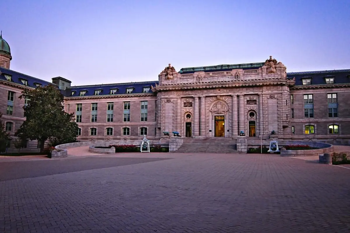 Naval Academy Lockdown: False Active Shooter Alert and Cadet Injured