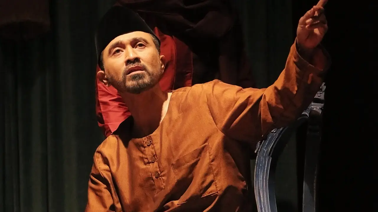 [Fimela] Nyanyian Sunyi Revolusi
