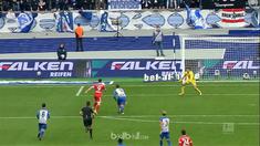 Berita video highlights Bundesliga 2017-2018 antara Hertha Berlin melawan Bayern Munchen dengan skor 2-2. This video presented by BallBall.