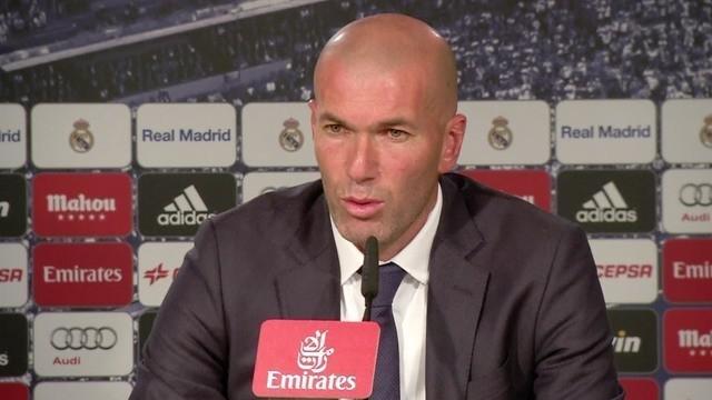 Zinedine Zidane memimpin latihan pertama bersama Real Madrid. Dalam jumpa pers, ia menyatakan bahwa Real Madrid akan mengembangkan permainan sepak bola menyerang.