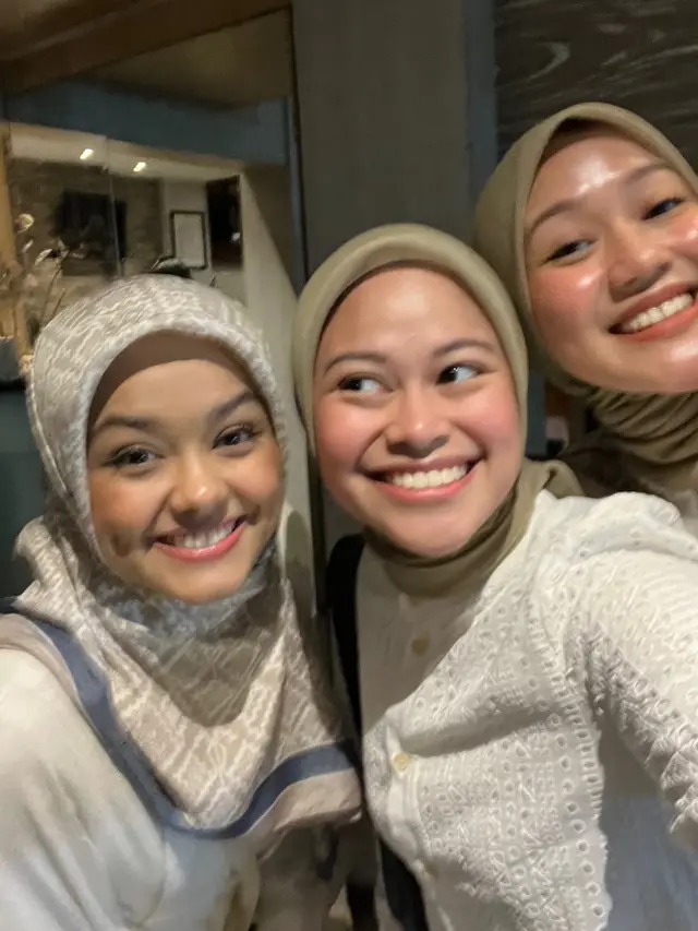 Intip Gaya Hijab Putri Anies Baswedan Santun Dengan Jilbab Segi Empat Lifestyle 