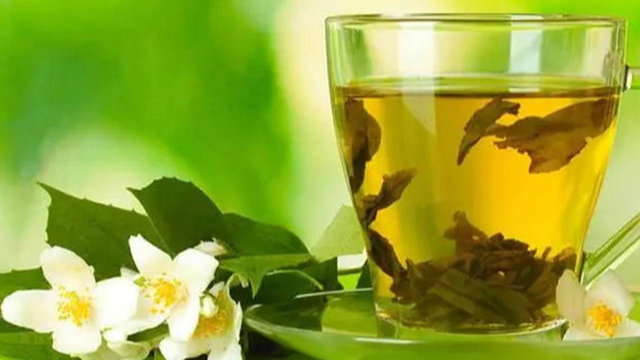 Air Rebusan Aneka Daun ini Ampuh Turunkan Darah Tinggi, Ketahui Cara Mengolahnya