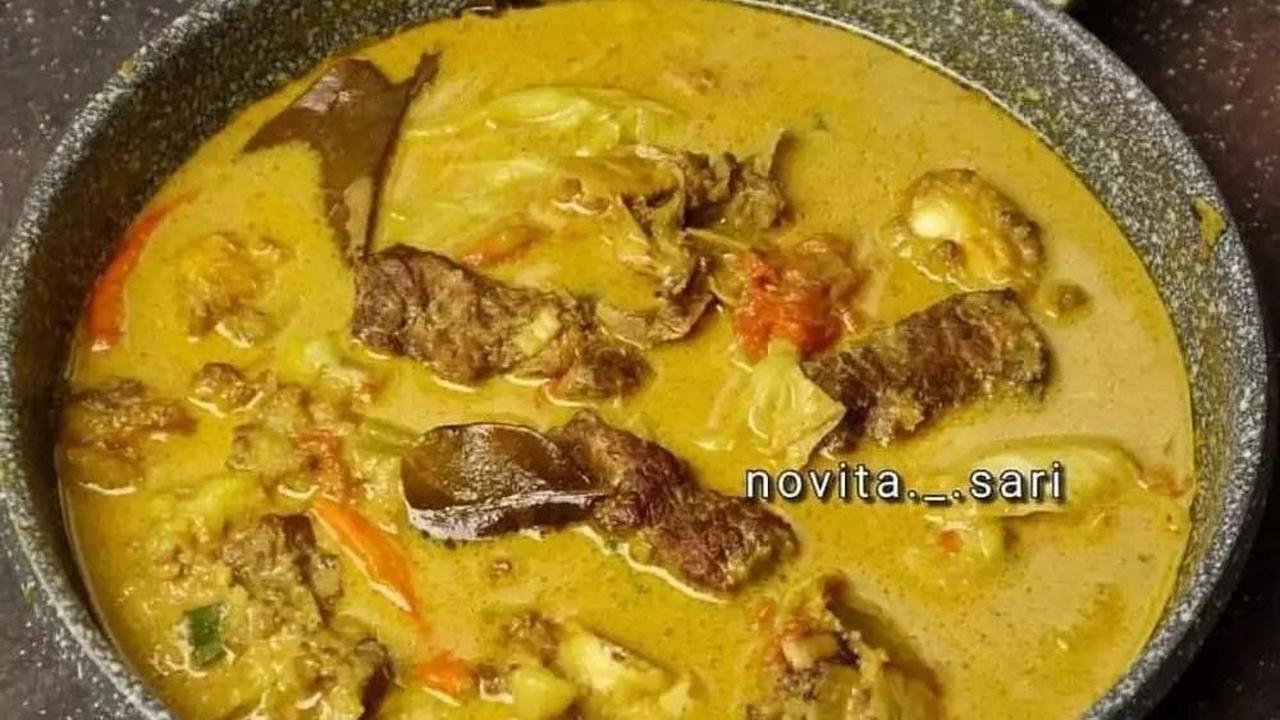 <b>5. Tongseng Iga Sapi</b><br>