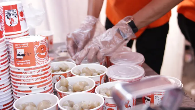 ACIHUY jajanan dengan konsep street food Korea Selatan milik Arief Muhammad dan Dwihanda