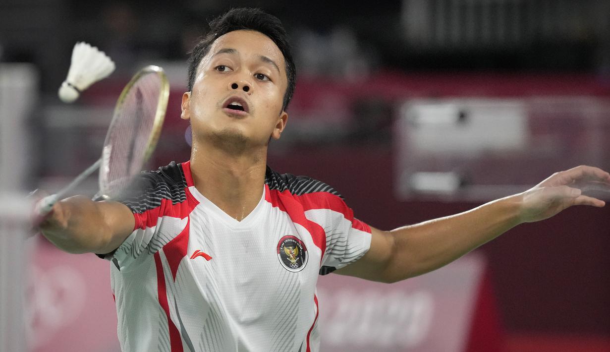 Ginting lebih diunggulkan pada pertandingan ini. Tercatat, Ginting merupakan pebulu tangkis peringkat ketiga dunia pada nomor ganda putra, sedangkan Sirant menempati posisi ke-72 dunia. (Foto: AP/Dita Alangkara)