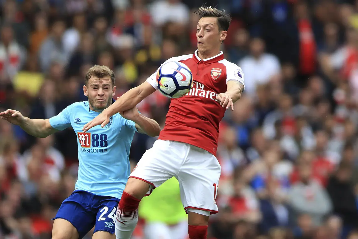 FOTO: Wellbeck dan Lacazette Antar Arsenal Bungkam Bournemouth