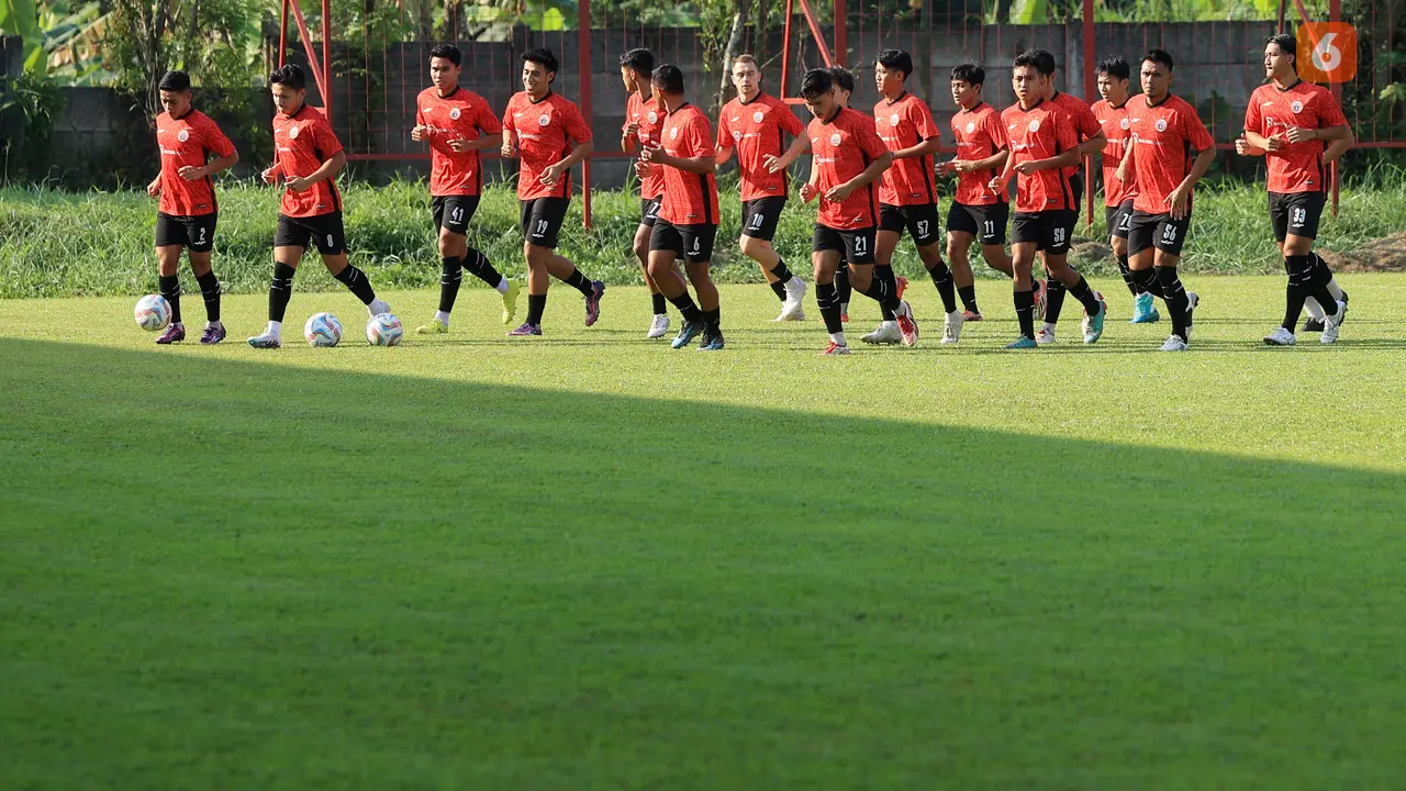 Foto: Persija Jakarta Bersiap Jelang Bertandang ke Markas Persita di BRI Liga 1