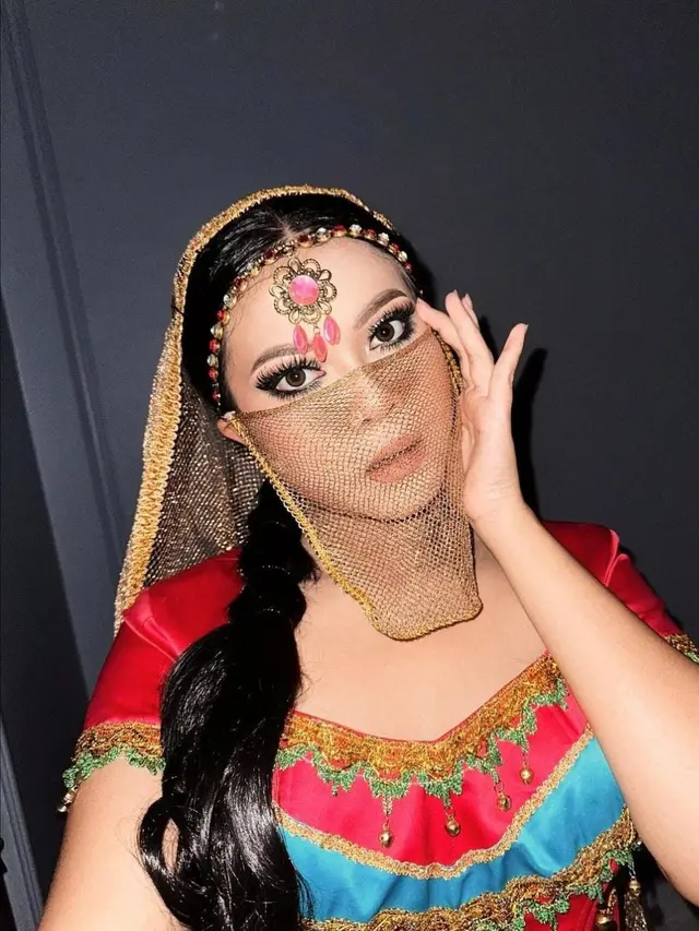 Potret selebgram Hanum Mega