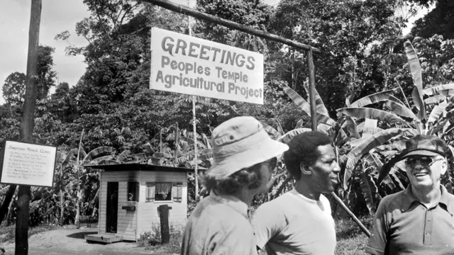 Pintu masuk ke Jonestown di Guyana