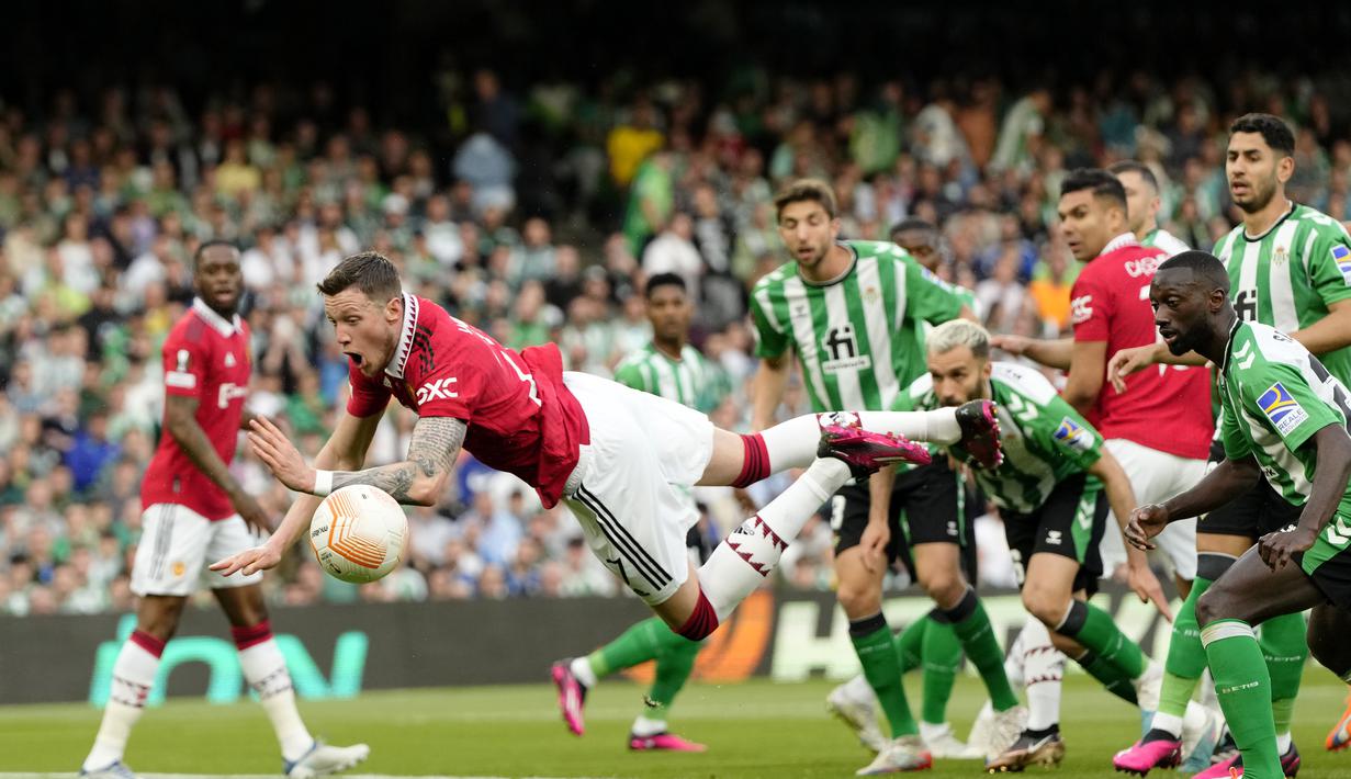 Kemenangan 1-0 ini melengkapi keunggulan agregat MU dengan skor 5-1. (AP Photo/Jose Breton)