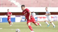 Gelandang Persis Solo, Alexis Messidoro tampil impresif saat menghadapi PSS Sleman, Selasa (21/2/2023) di Stadion Maguwoharjo dalam lanjutan BRI Liga 1 2022/2023. Messidoro mencetak tiga assist pada laga itu. (Dok. Persis Solo)