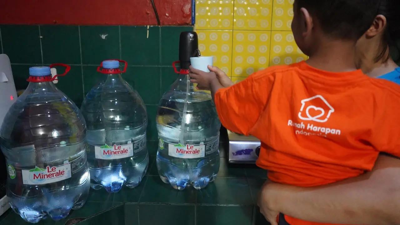 Rumah Harapan Indonesia Percayakan Kebutuhan Air Minum pada Le Minerale