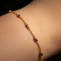 Gelang Emas dengan Sentuhan Batu Kecil/Model Gelang untuk Wanita Gemuk Emas 4 Gram (Sumber: gemini.com)