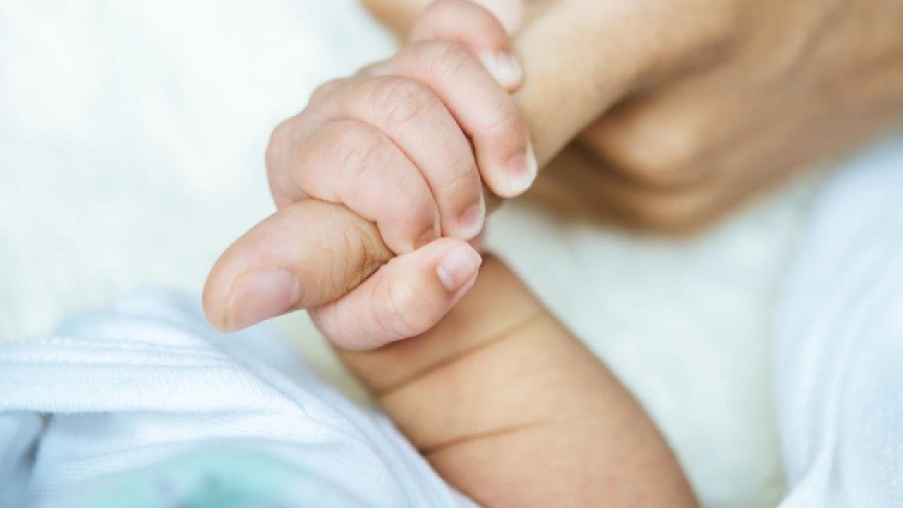 Ilustrasi bayi, kelahiran bayi