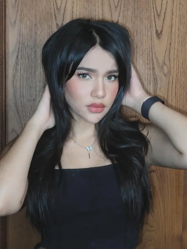 Potret Davina Karamoy Liburan di Thailand (credit: https://www.instagram.com/davinaakaramoy/).