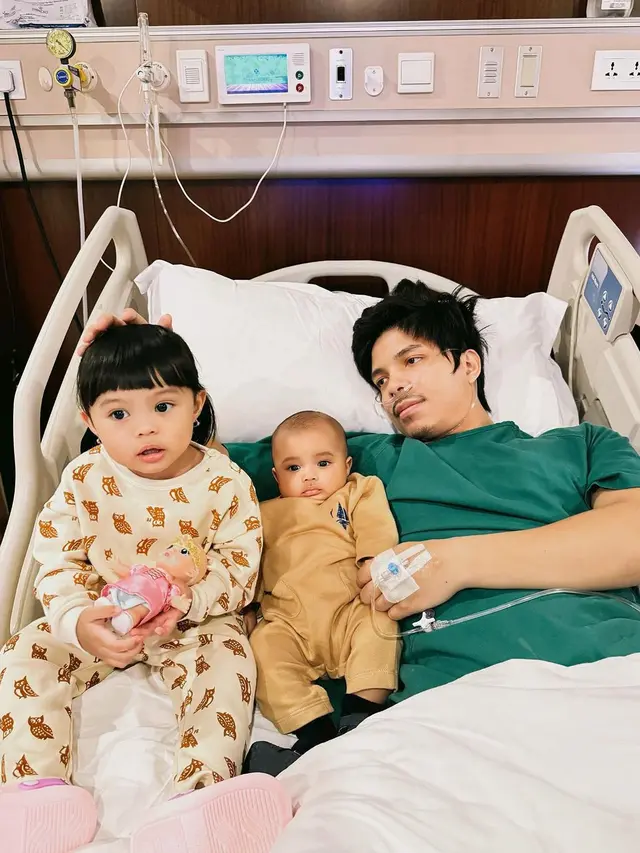 Atta Halilintar - Aurel Hermansyah.