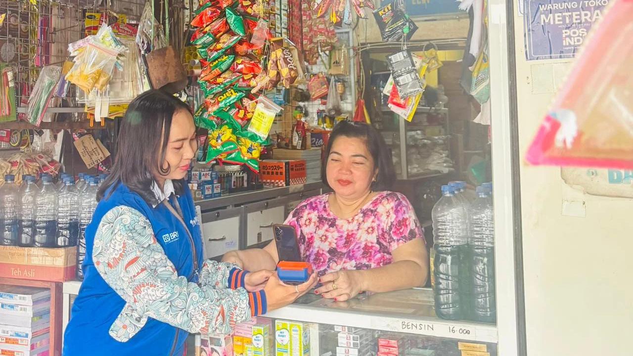Hany Dwiningsih Ubro, Mantri BRI yang bertugas di Unit Elat, Kepulauan Kei Besar, Maluku Tenggara