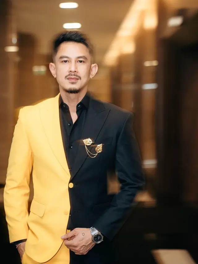 Tampil Kompak, Ini 7 Potret Dahlian Poland dan Fandy Christian di Indonesian TV Awards
