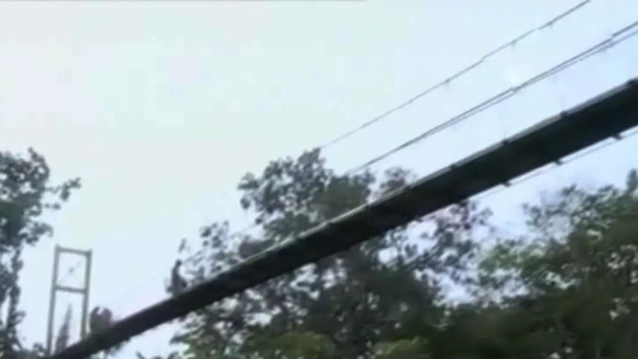 Kilas Indonesia: Jembatan Asa di Subang Siap Digunakan