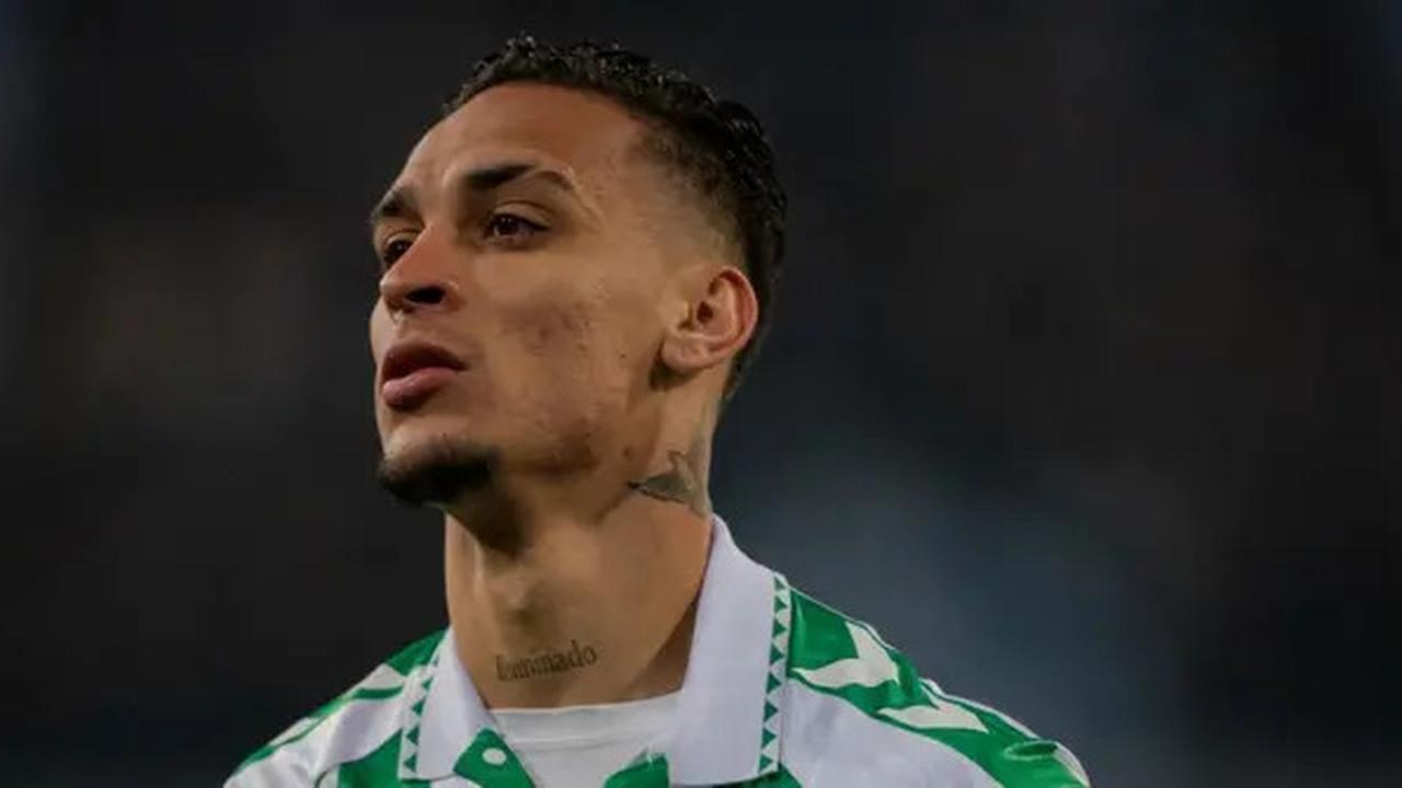 Antony Ungkap Rasa Bahagianya Bergabung dengan Real Betis, Sampaikan Pesan yang Bikin MU Panas