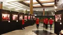 Suasana pameran foto sejarah PDIP di JCC, Jakarta, Rabu (10/1). Pameran foto tersebut merupakan rekam jejak perjalanan PDIP di HUT yang ke-45. (Liputan6.com/Angga Yuniar)