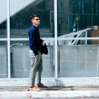 Rekomendasi Celana Formal Pria Stylish untuk Tampil Rapi dan Percaya Diri ke Kantor