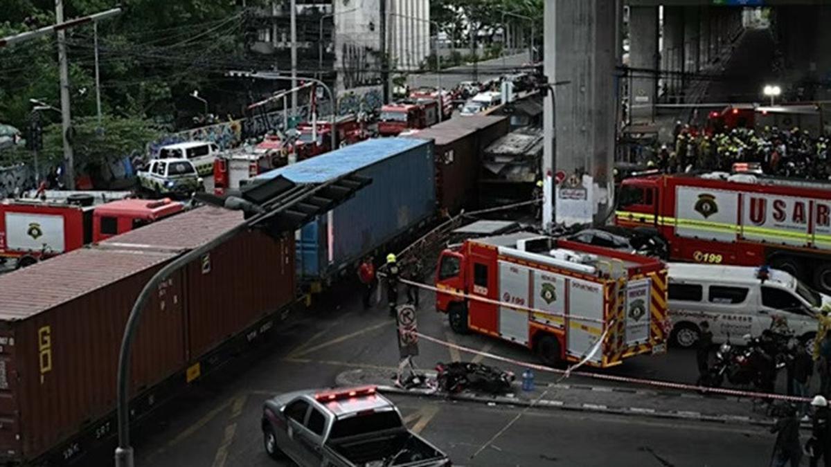 Masinis Kereta Tabrak Bus di Thailand Positif Narkoba