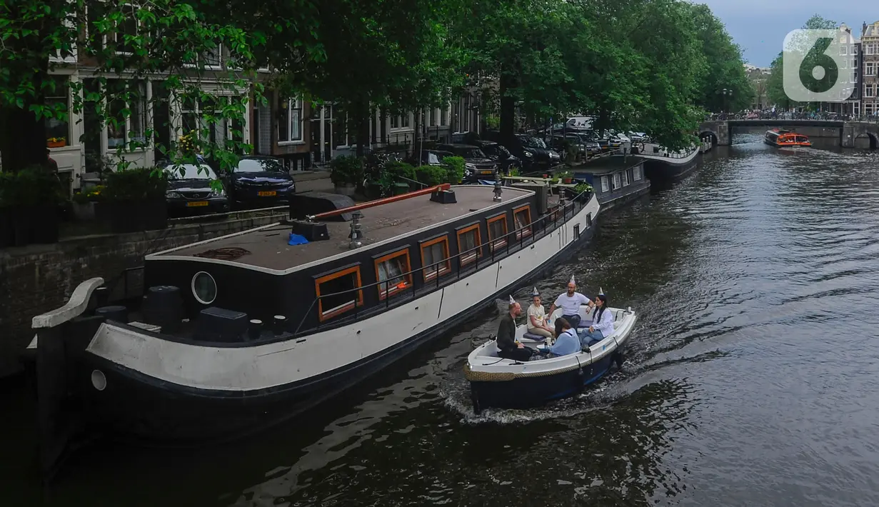 Kanal yang menjadi simbol Kota Amsterdam itu menghubungkan sejumlah kawasan. (merdeka.com/Arie Basuki)