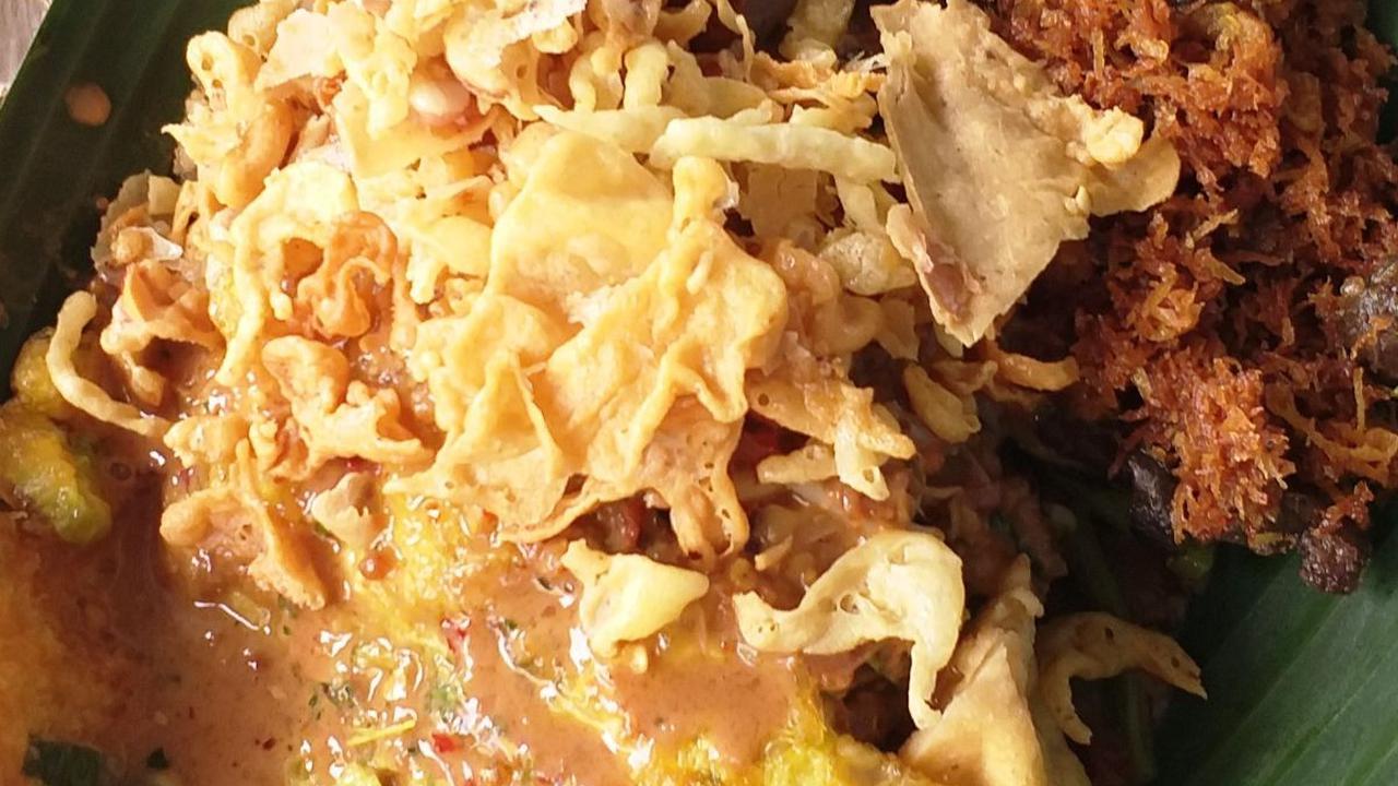 1. Pecel Pincuk