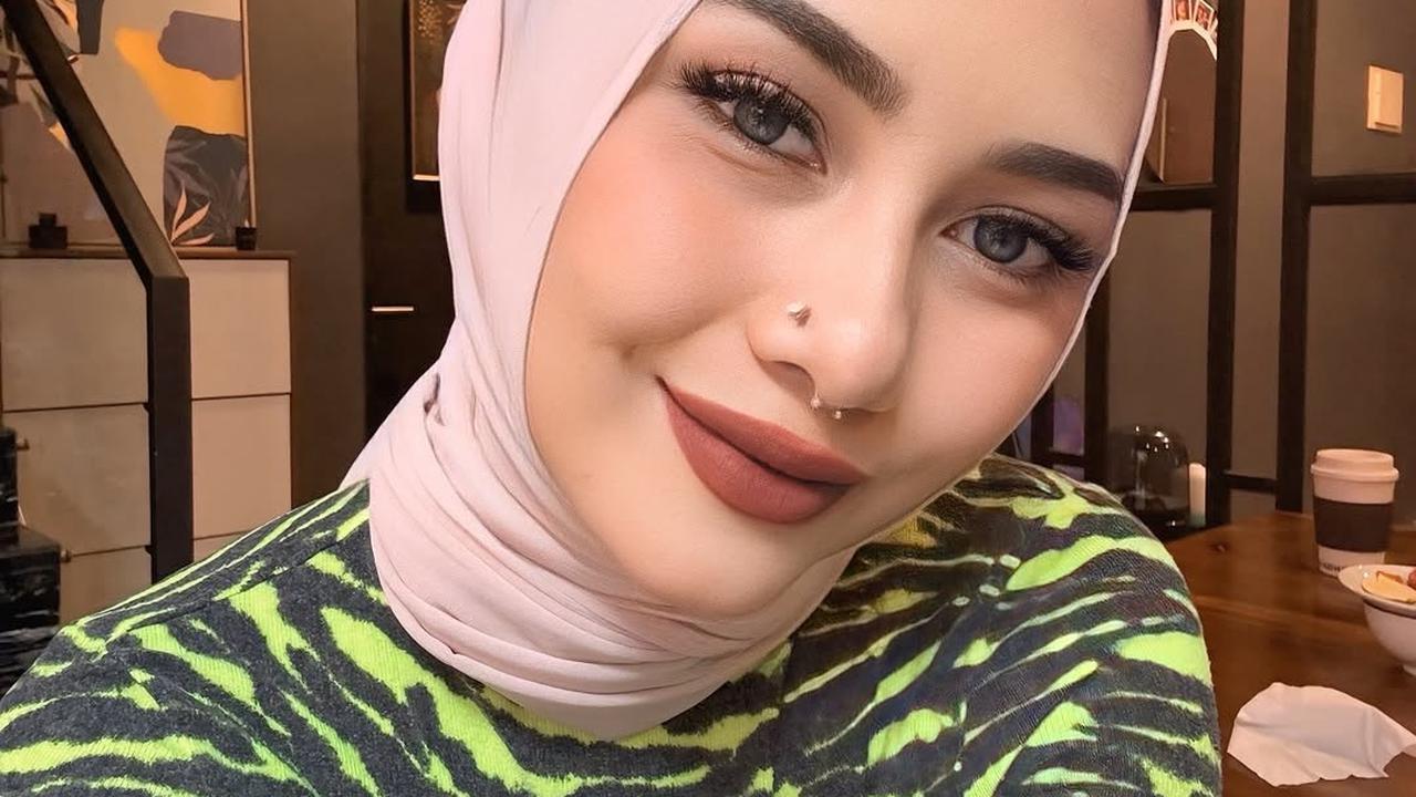 3 Potret Beby Istri Onadio Leonardo Pakai Hijab, Banjir Pujian dan Disebut Cantik Seperti Orang Arab