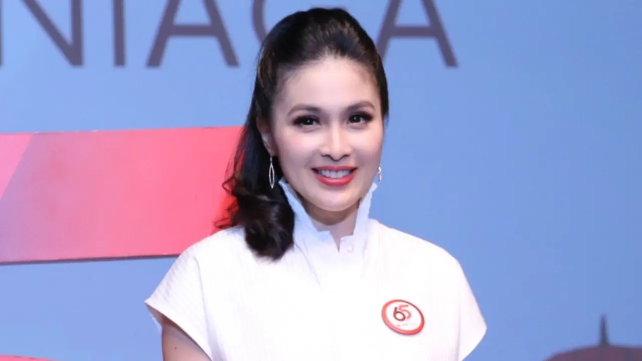 [Fimela] Sandra Dewi