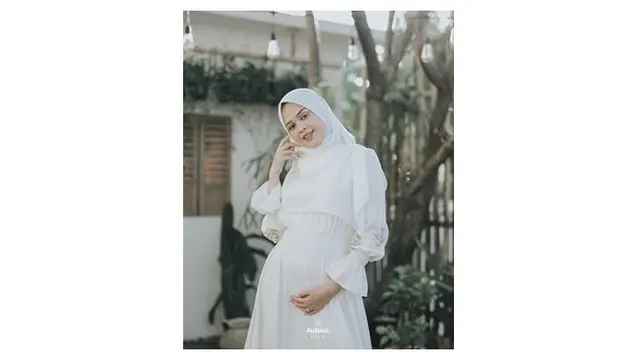 Hamil Anak Pertama, Ini 6 Potret Cut Meyriska Pamerkan Perut Buncit