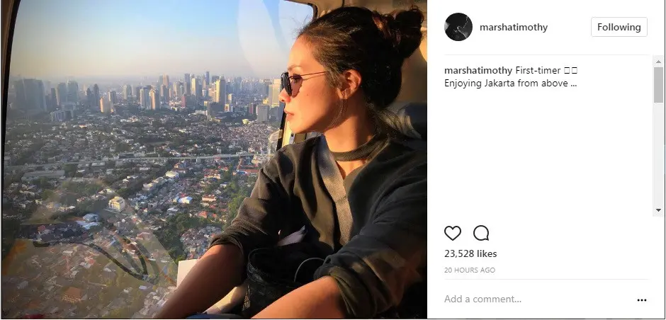 Marsha Timothy menikmati kota Jakarta dari atas (Foto: Instagram)