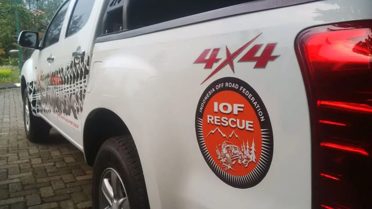 Offroader Indonesia Itu Orang Gila Semua! 