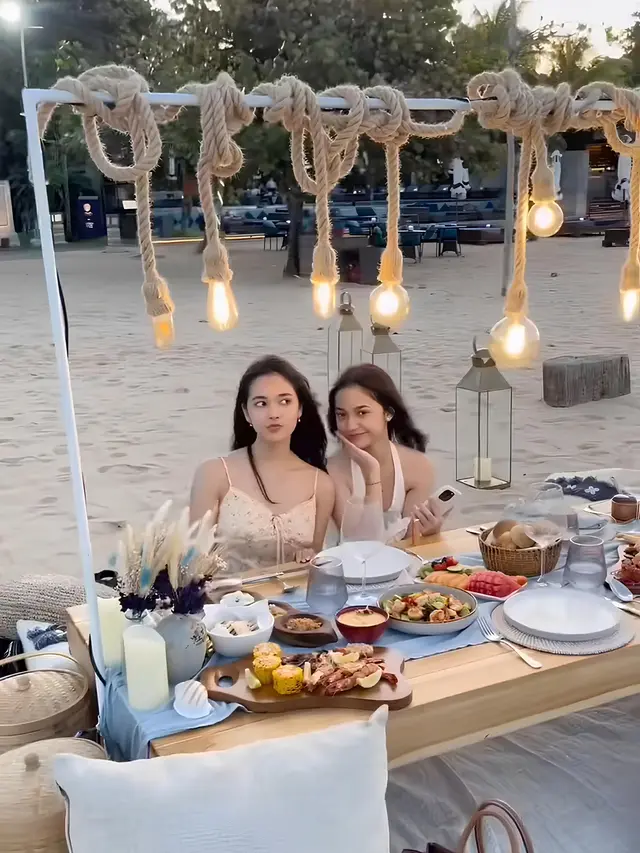 Cut Tari Liburan di Resort Bali