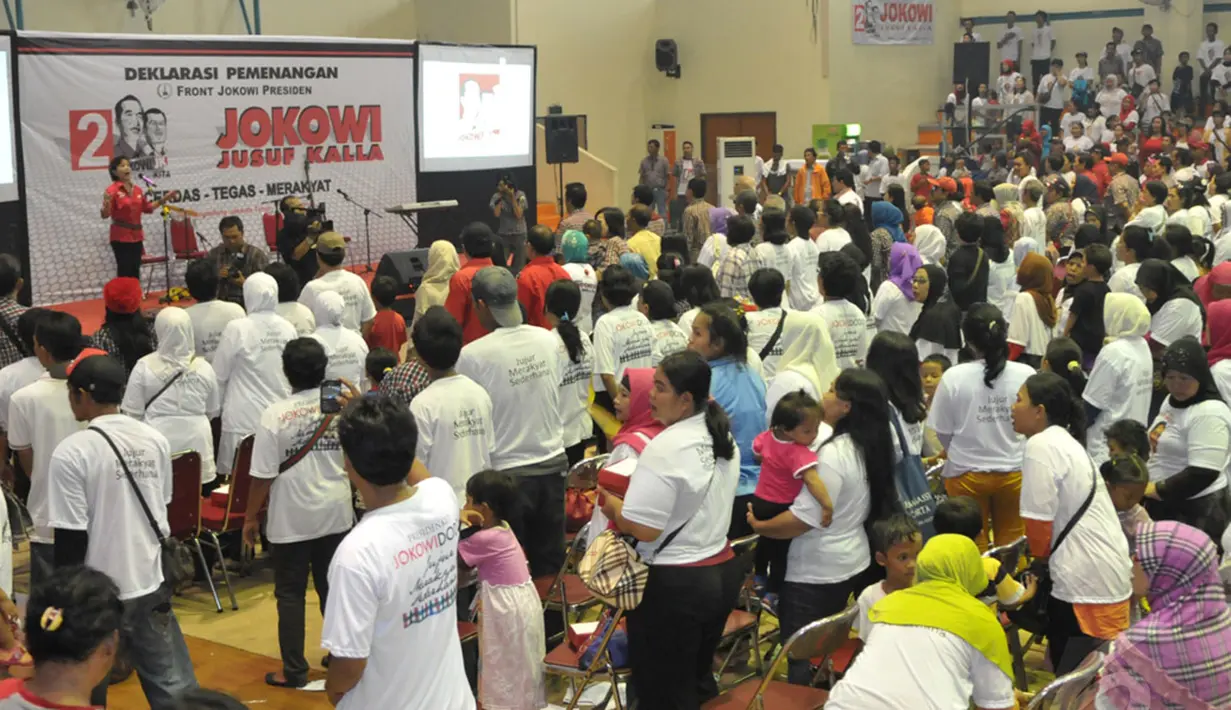 Ribuan orang di Pulo Gadung mendeklarasikan diri mendukung Joko Widodo sebagai presiden (Liputan6.com/Panji Diksana)