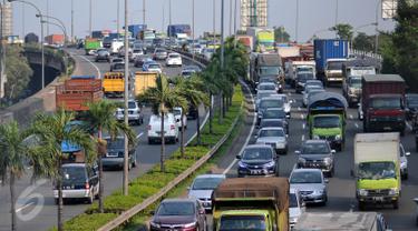 20151229-Antisipasi Kemacetan di Tahun Baru, Truk Dilarang Melitas