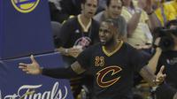 2. LeBron James (Basket) - 66,6 juta poundsterling (Rp 1,14 triliun). (AP/Marcio Jose Sanchez)