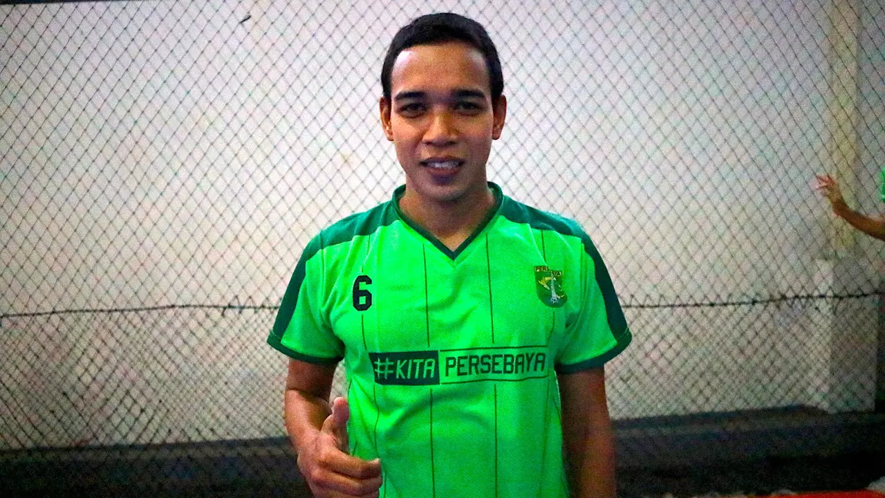 Gelandang Persebaya, Misbakus Solikin