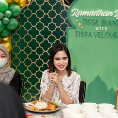 Intip gaya Tissa Biani yang effortless saat buka puasa bersama fans (@tissabiani)