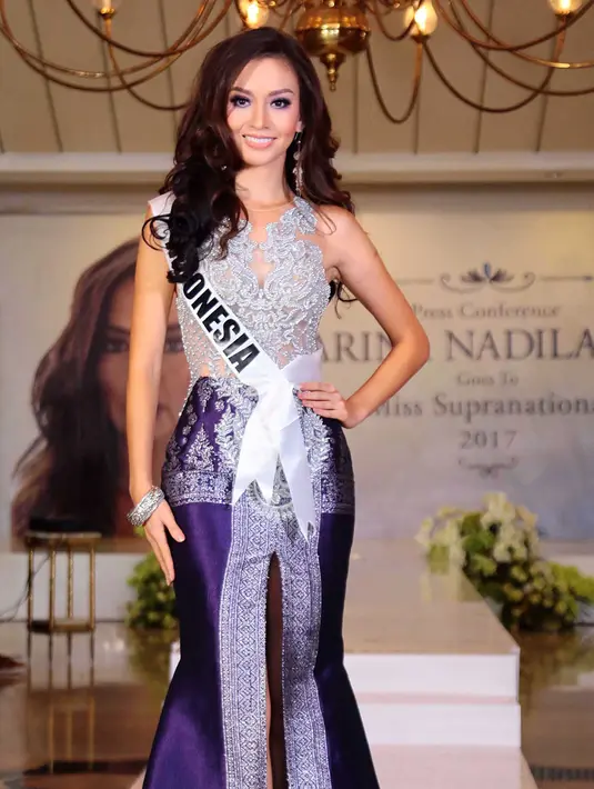 Sejak menjadi runner up Puteri Indonesia 2017 dan dinobatkan sebagai Puteri Pariwisata, ia mendapatkan pembekalan mengikuti ajang selanjutnya. Mendapat pelajaran berbicara di tempat umum hingga berlatih berjalan di catwalk. (Deki Prayoga/Bintang.com)