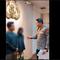 Kapolres Metro Jakarta Timur Kombes Alfian Nurrizal bersama pemilik wedding organizer (WO) Marwah sepasang suami istri (pasutri) RM dan ER. (Tangkapan Layar Instagram @alfiannurrizal.id)