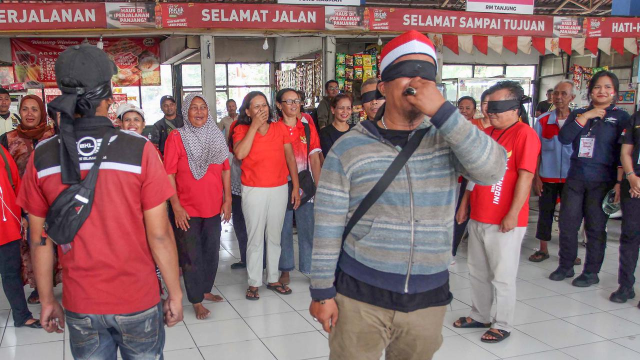 Ragam Lomba 17an Semarakkan Terminal Kampung Rambutan Jakarta
