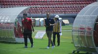 Perwakilan FIFA tetap memeriksa stadion Piala Dunia U-20 2023 meski undian dibatalkan. (LOC Piala Dunia U-20 2023).