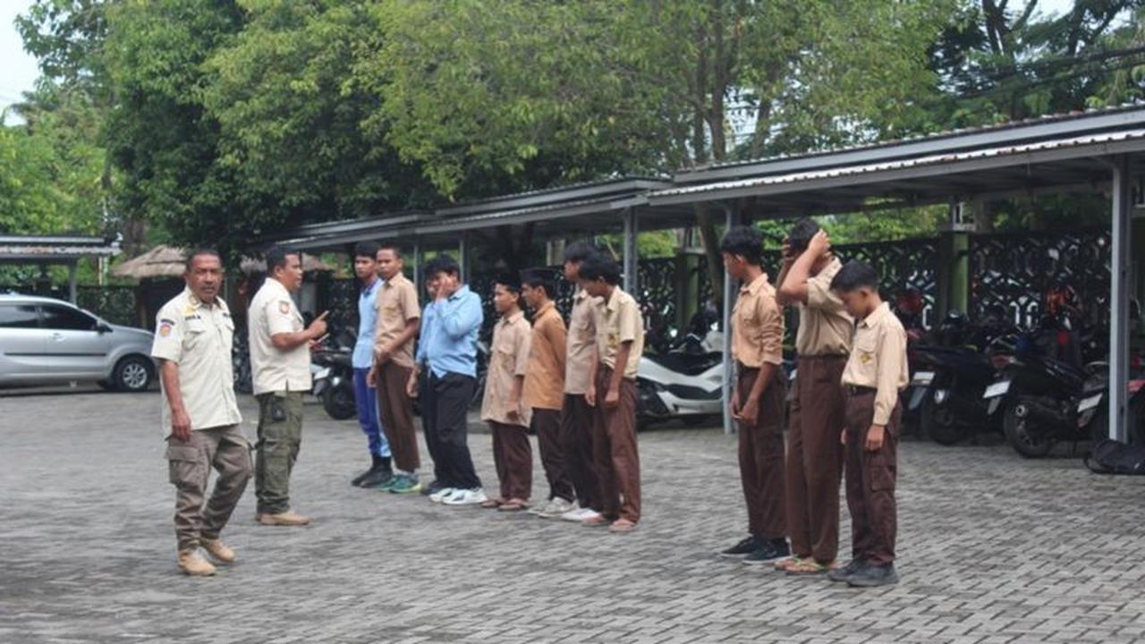 Satpol PP Lombok Tengah Intensifkan Razia Dukung Peningkatan Disiplin Pelajar