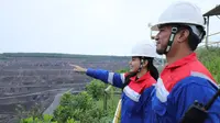 Pekerja PT Elnusa Tbk (ELNUSA), anak usaha dari PT Pertamina Hulu Energi. Dok Elnusa