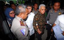Hatta Rajasa antarkan Rasyid ke Ditlantas Polda Metro Jaya
