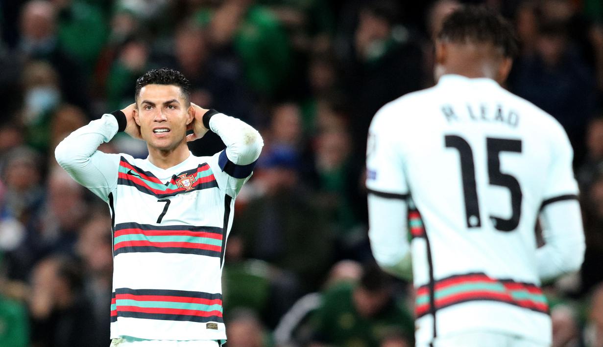 Secara total, Ronaldo telah mencetak 115 gol dalam 184 penampilan bersama timnas Portugal. Namun, Ronaldo saat ini sudah menginjak usia 36 tahun. Karier pemain Manchester United tersebut mungkin akan berakhir dalam waktu dekat. (AFP/Paul Faith)