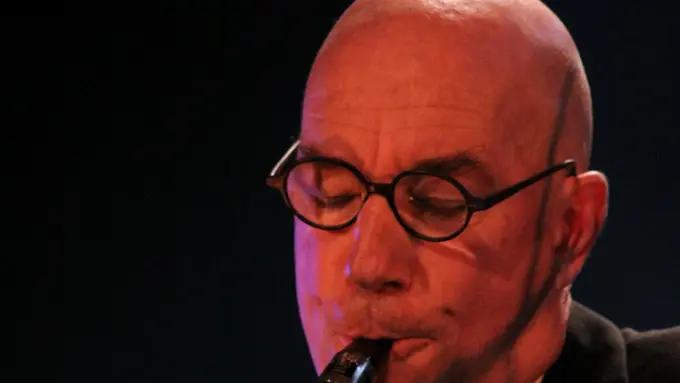 Keren, Ditangan Musisi Ini Wortel Bisa Jadi Klarinet